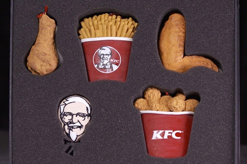KFC 推出炸雞食品的聖誕樹裝飾品