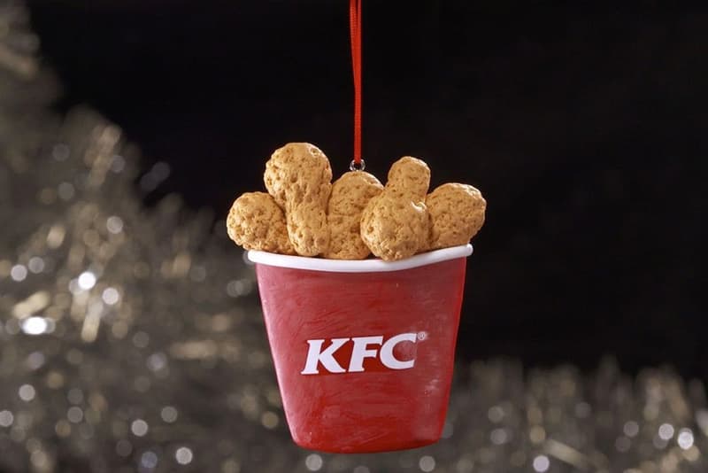 KFC 推出炸雞食品的聖誕樹裝飾品