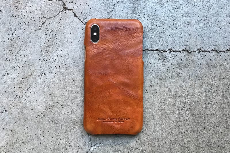 引頸以待 - Leather Factory Roberu 釋出 iPhone X 專屬皮革保護套