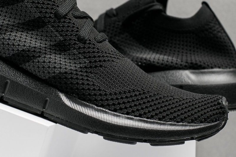 adidas Originals Swift Run PK 全新「Triple Black」配色