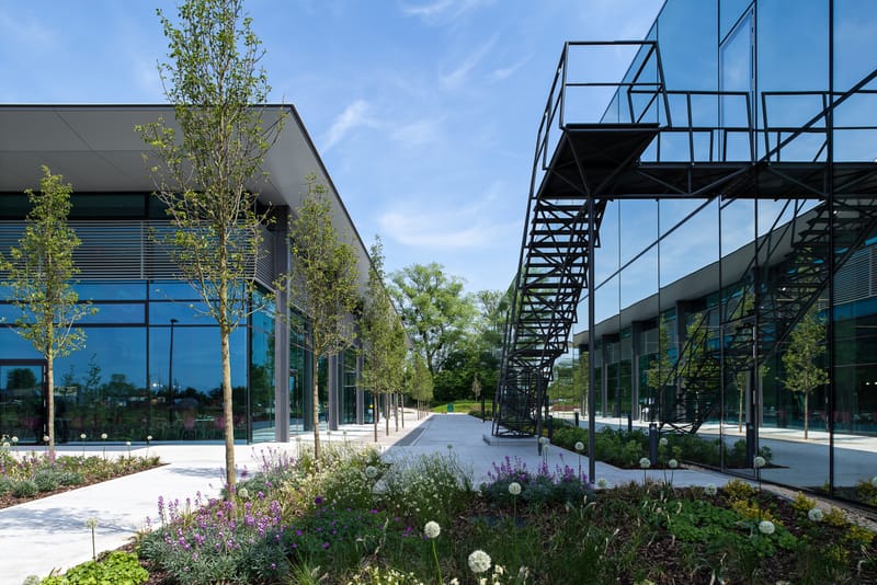 走進當道家電品牌 Dyson 英國總部