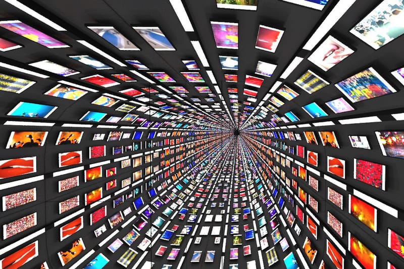 放肆而唯美的華麗風格！「蜷川實花 IN MY ROOM 潮男群像展」即將登場