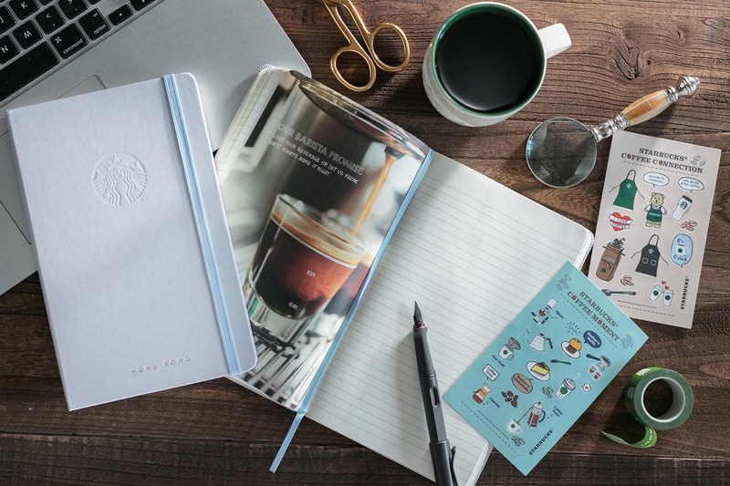 香港 Starbucks 與 Moleskine 首度推出聯乘版筆記本
