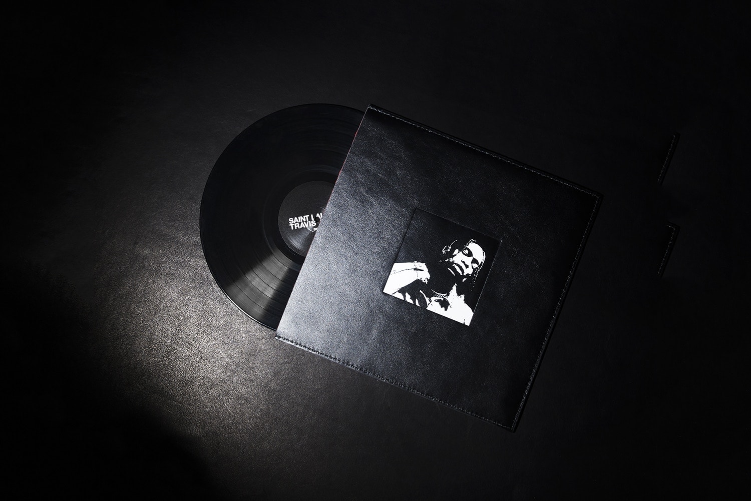 Travis Scott x Saint Laurent 合力製作別注限量版黑膠唱片