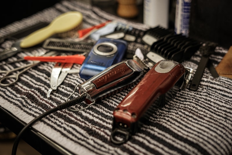 走進護理品牌 Selvedge Grooming 首間男士理髮店