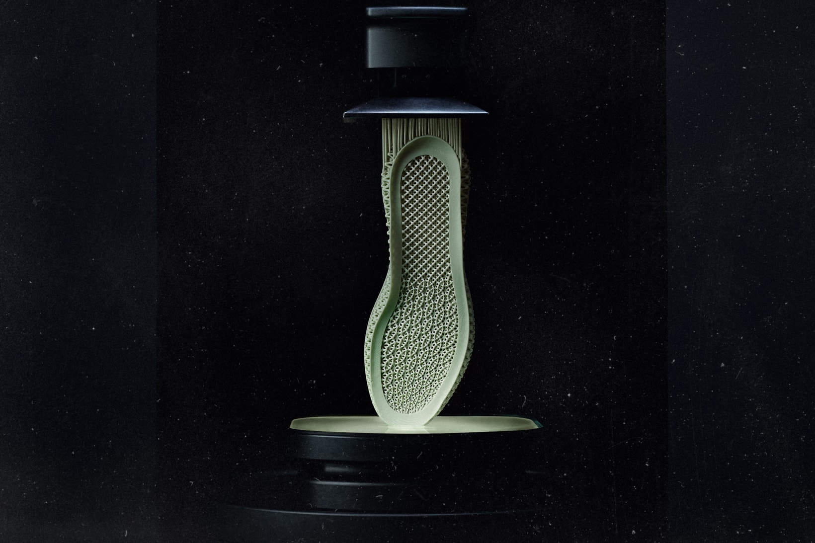 adidas FUTURECRAFT 4D 元年「Ash Green」配色更多發售細節曝光