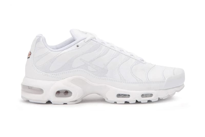 Nike Air Max Plus 全新配色設計「Triple White」