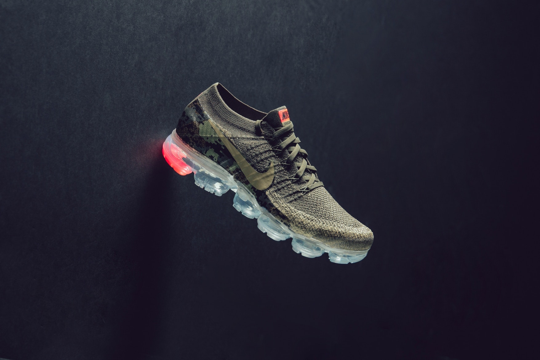 Nike Air Vapormax Flyknit「Neutral Olive」全新配色鞋款