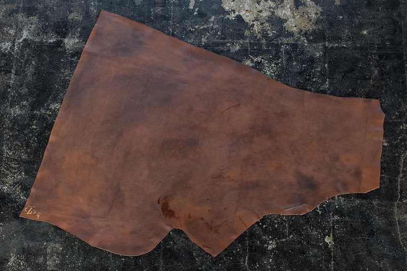 visvim 展現「Natural Paint Leather」製衣工藝