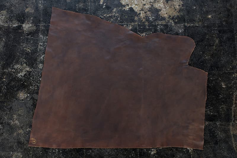 visvim 展現「Natural Paint Leather」製衣工藝