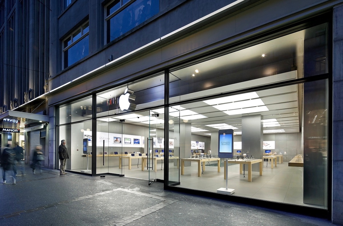 事出突然－蘇黎世 Apple Store 發生手機電池過熱冒煙事故