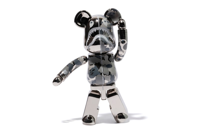 三軍結集－BAPE® x MEDICOM TOY x BANDAI 推出超合金 BE@RBRICK