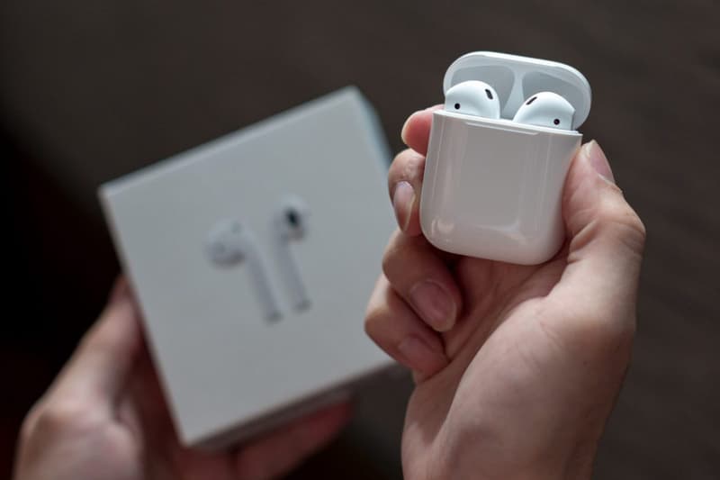 Bloomberg 報導指 Apple 正為未來 AirPods 版本加入防水功能