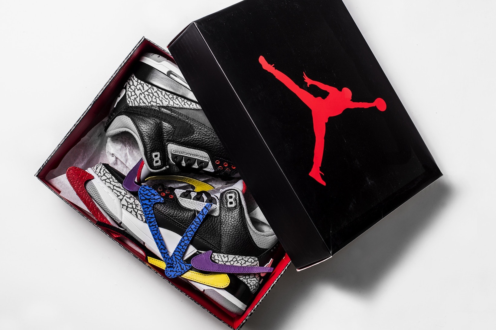 The Shoe Surgeon 打造 Air Jordan 3「JTH」全新「Black Cement」定製版本