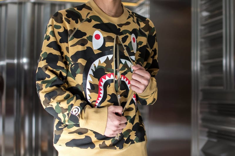 BAPE 發佈 1ST CAMO 雙拉鍊鯊魚衛衣＆Tee