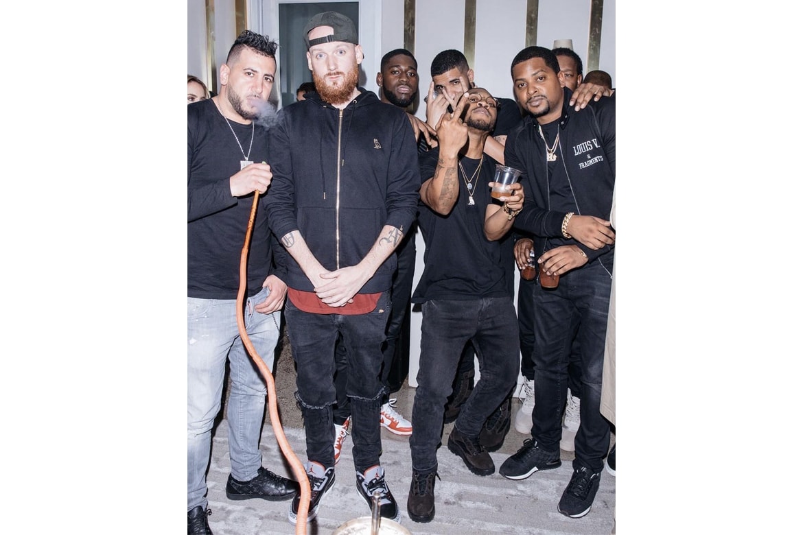 Drake 意外著用 Kanye West 的 Yeezy Season 4 鞋款！？