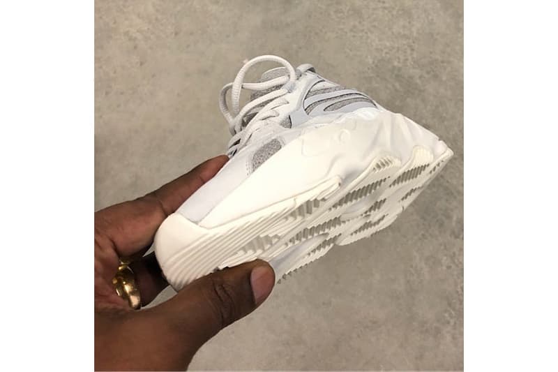 Ibn Jasper 曝光 YEEZY BOOST 700 Wave Runner V2 設計