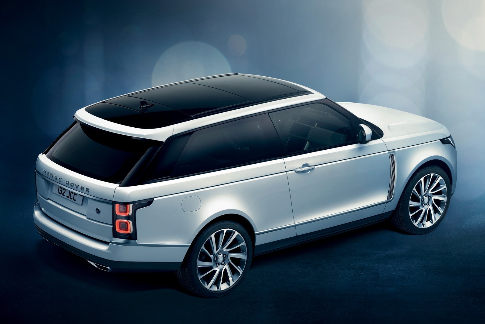 Land Rover 推出 Range Rover SV Coupe 雙門越野車
