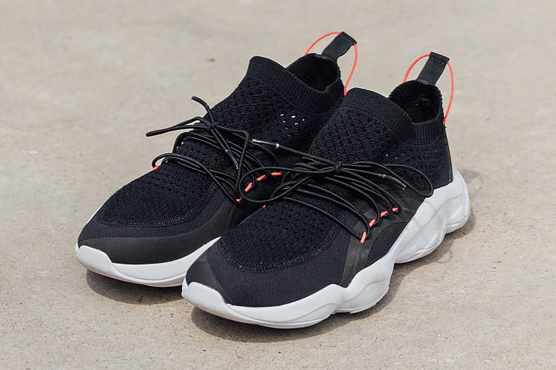 重新定義未來－Reebok 推出革命性 DMX Fusion 鞋款復辟經典