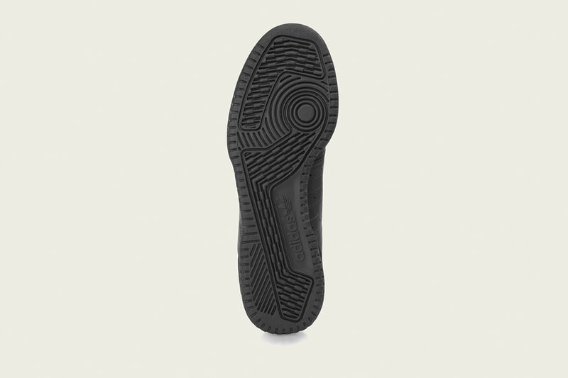 YEEZY Powerphase 全新「Core Black」配色港台消息公布