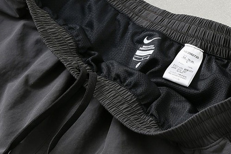 沙灘最強單品！Nike x EDIFICE 大型「Swoosh Logo」Boardshorts