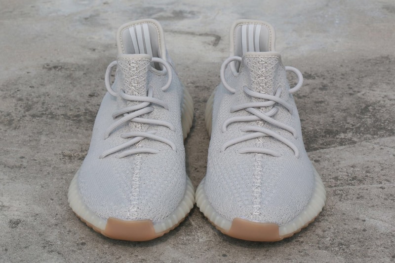 率先近賞 adidas Originals YEEZY BOOST 350 V2 全新「Sesame」配色