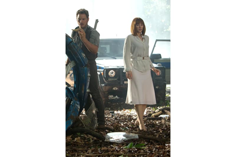 女主角 Claire 還會在《Jurassic World: Fallen Kingdom》穿高跟鞋跑嗎?!