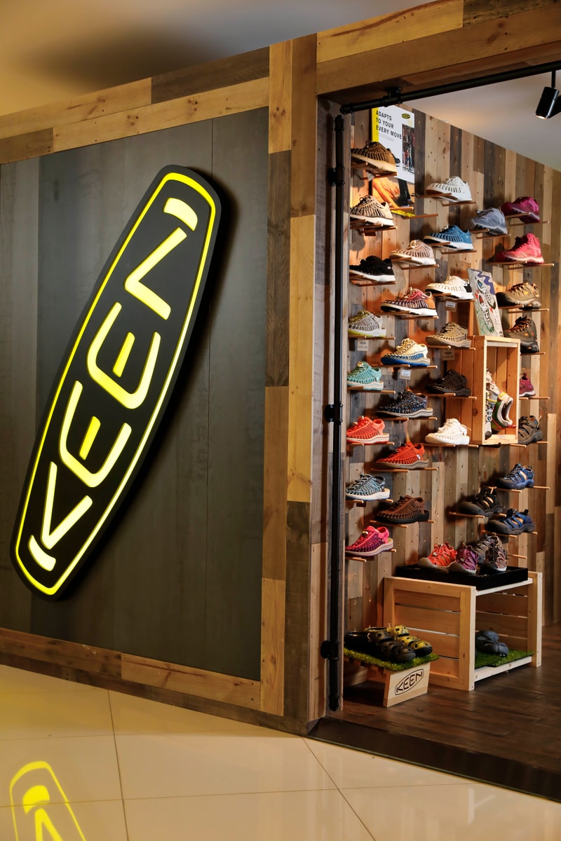木紋裝潢－KEEN 開設全新 UNEEK 期間限定店