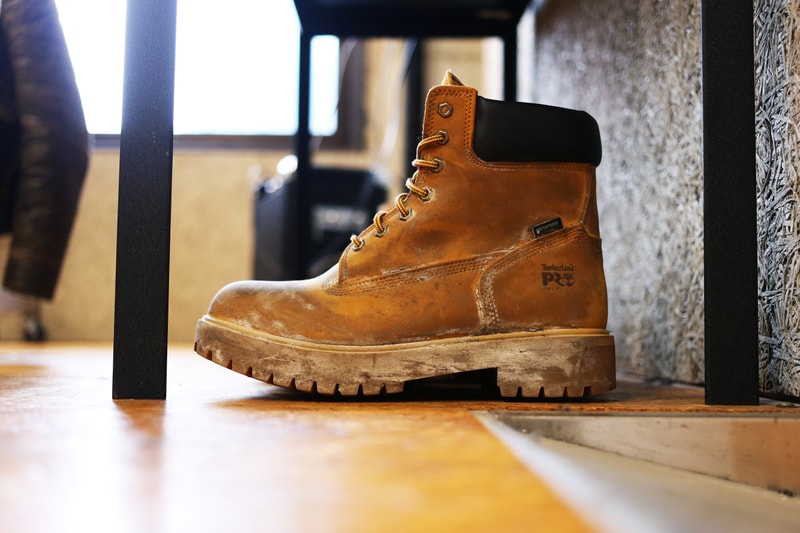 HYPEBEAST 直擊 N.HOOLYWOOD x Timberland PRO 聯乘系列陳列室