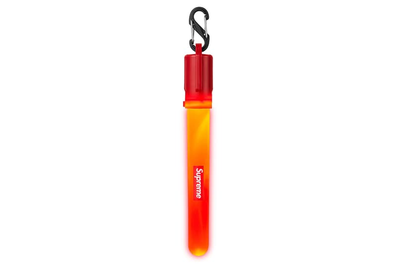 突發上架!Supreme 本周新品 Glowstick Keychain
