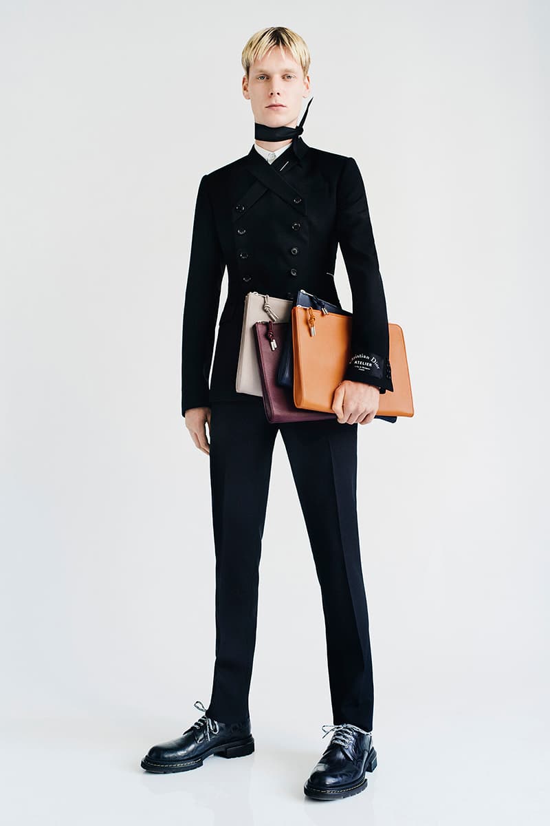 Dior Homme 推出全新 Christian Dior Atelier 皮包系列
