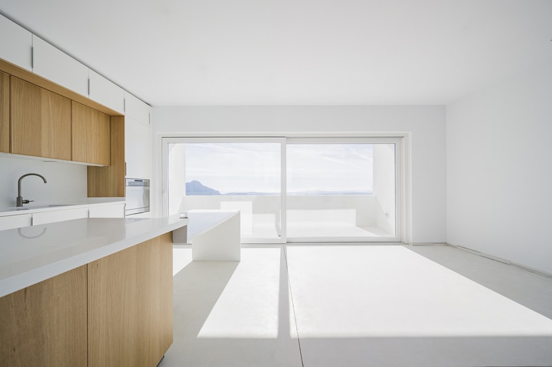走進由 DTR_Studio 打造的西班牙極簡住宅 Claire House