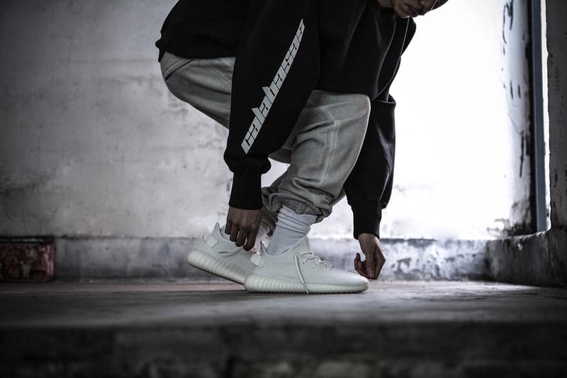 kanye west yeezy cream white