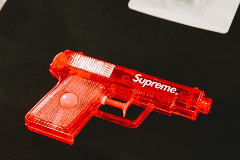 宛如 Supreme 博物館！率先走進法國 C.R.E.A.M 拍賣會現場