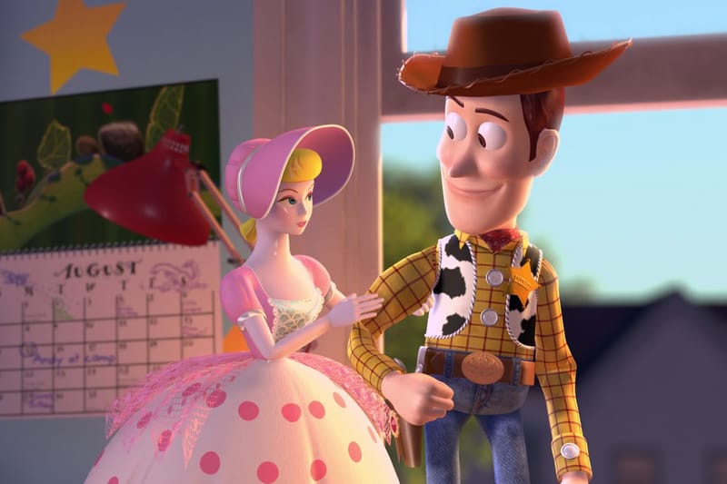 Woody and bo peep kiss