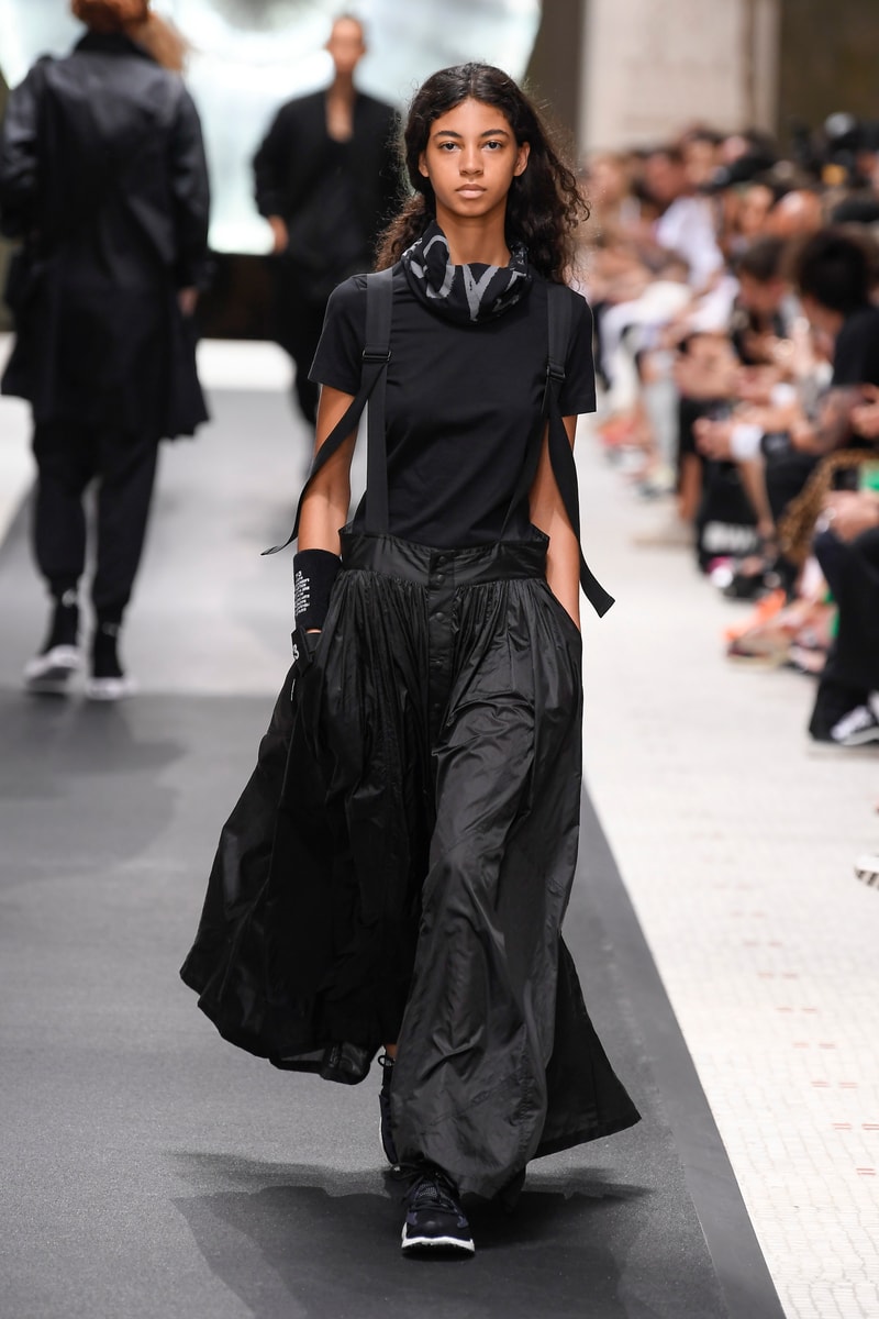 Y-3 2019 春夏系列於巴黎時裝周正式發佈