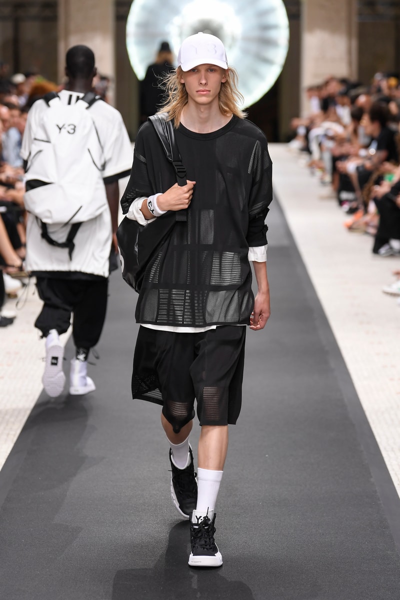 Y-3 2019 春夏系列於巴黎時裝周正式發佈