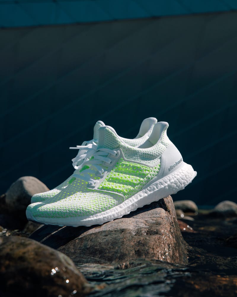 adidas ultra boost clima glow in the dark