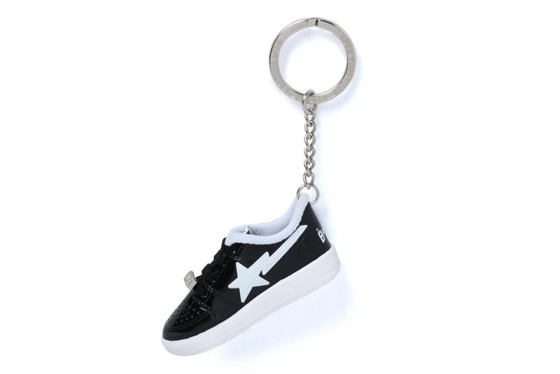 A Bathing Ape 推出經典鞋款 BAPE STA 的匙釦小物