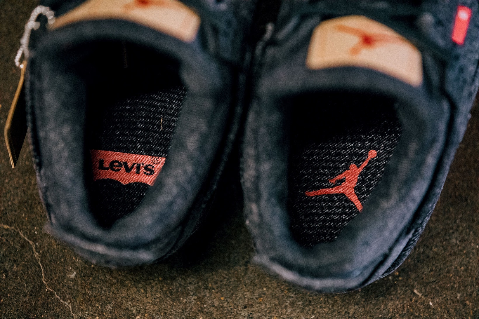 Levi's® x Air Jordan 4 黑白系列迎來全球正式發售日