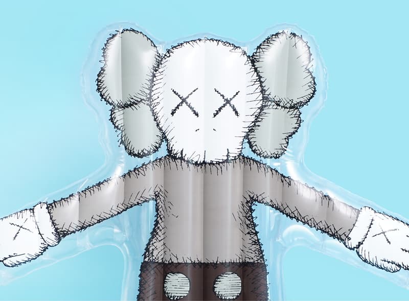 KAWS 全新雕塑展覽「KAWS: HOLIDAY」周邊商品一覽