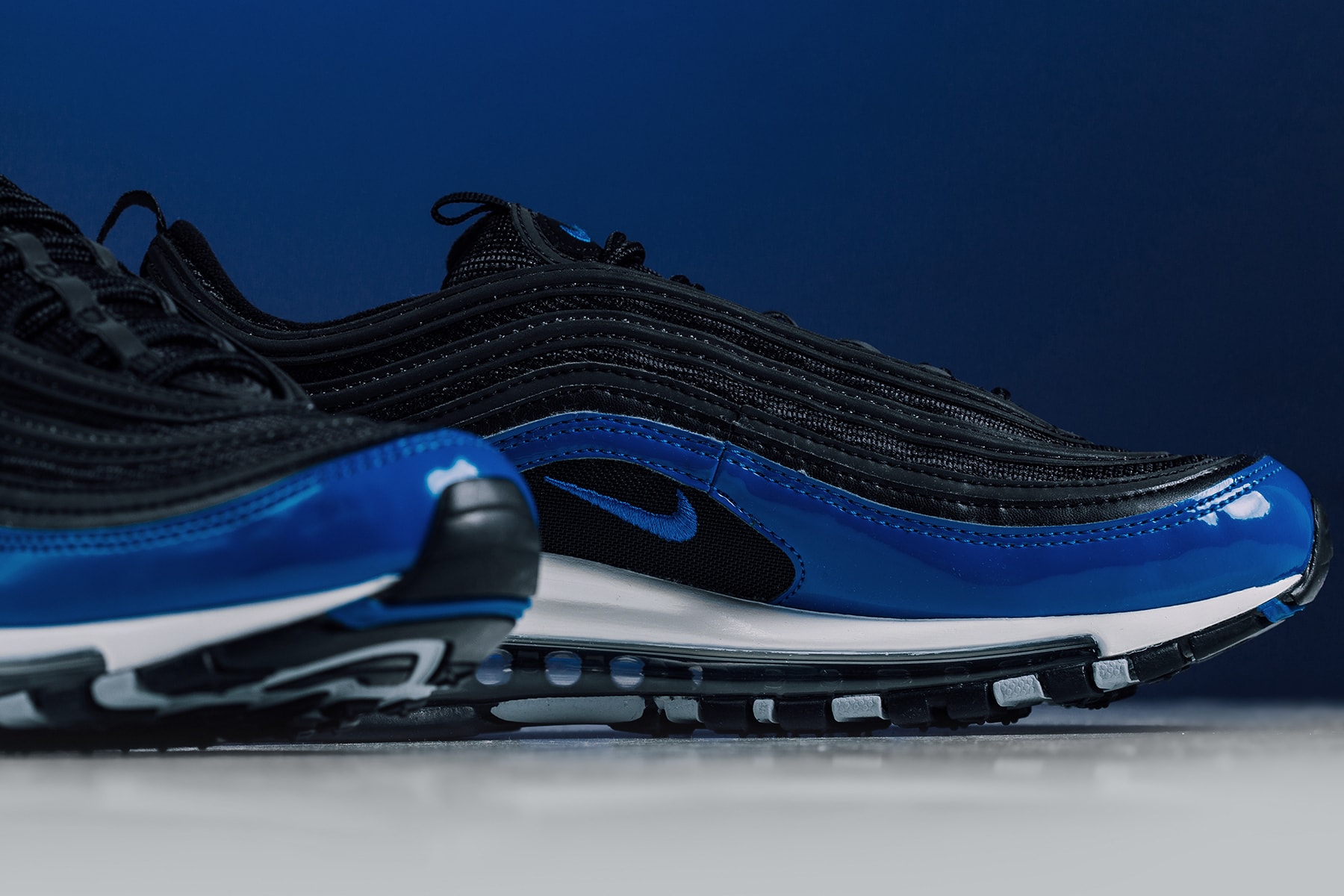 Nike Air Max 97 全新「Black/Blue Nebula」配色設計