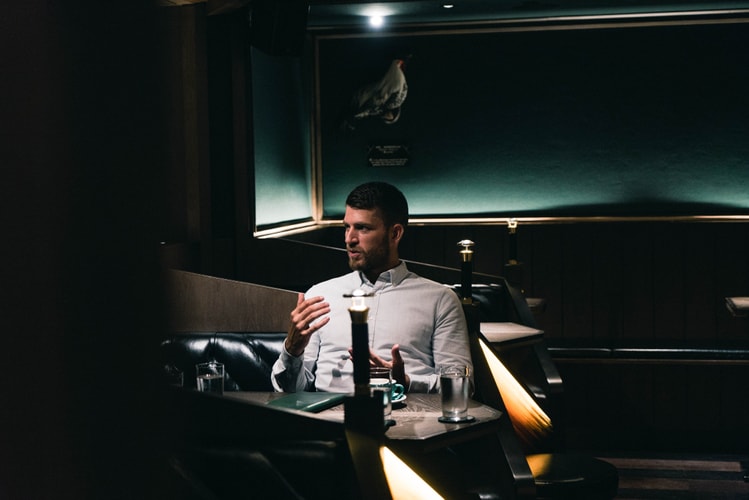 HYPEBEAST 專訪 Please Don't Tell 首席調酒師 Jeff Bell