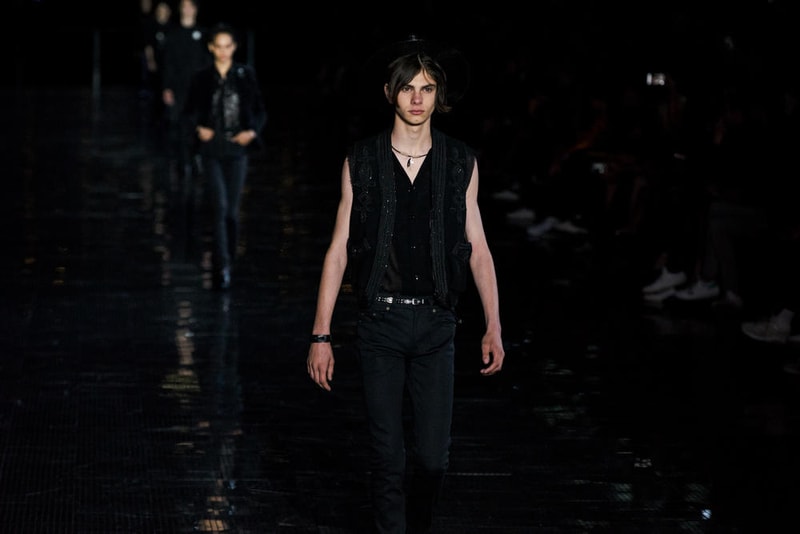 Saint Laurent 於紐約發布 2019 春夏男裝系列