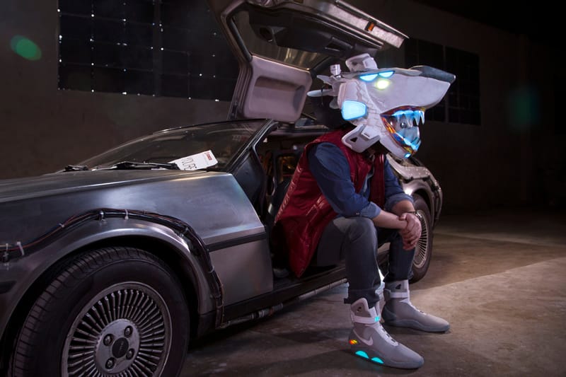 Freehand Profit 客製 Nike Air Mag 鯊魚面罩登場