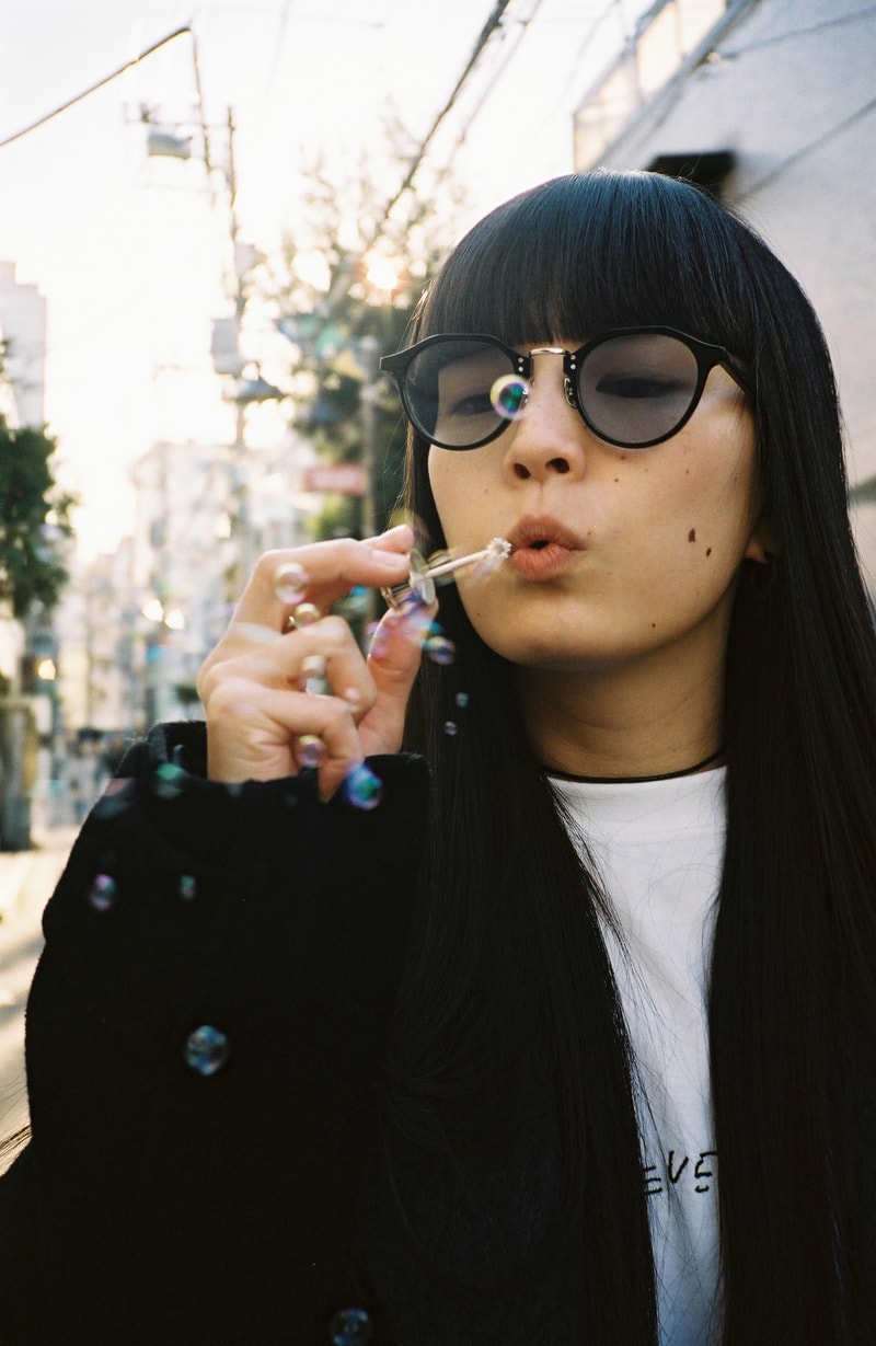 日本人氣名模秋元梢寫真集《Kozue 2017-2018》登陸香港