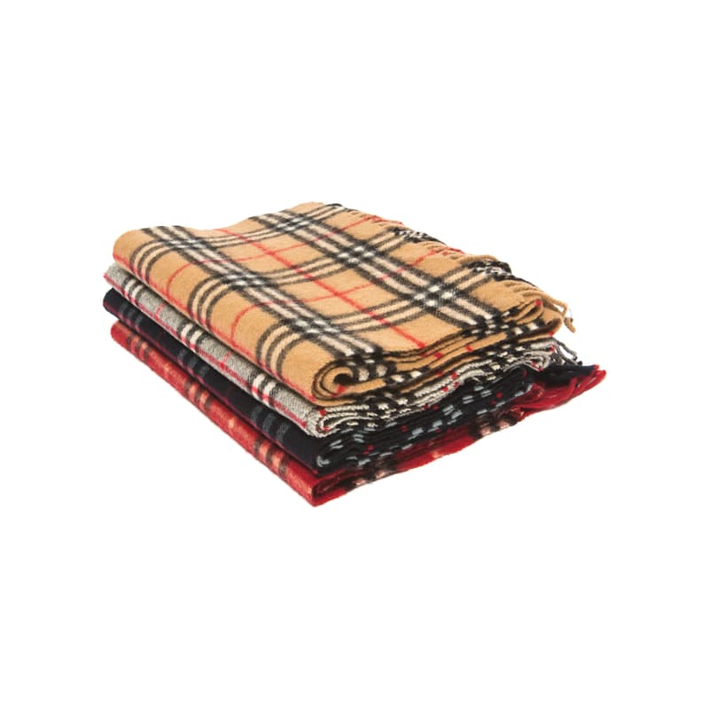 clothsurgeon 將 Burberry 復古格紋圍巾改造成拼接外套