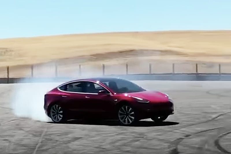 Tesla Model 3 Performance 版首段試車影片曝光