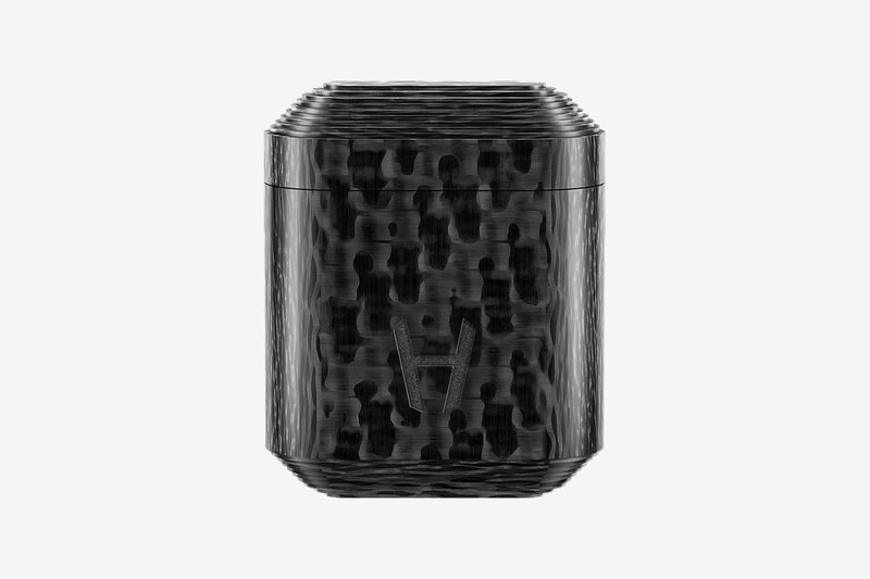 Hadoro 碳纖維特製版 AirPods 及充電盒上架