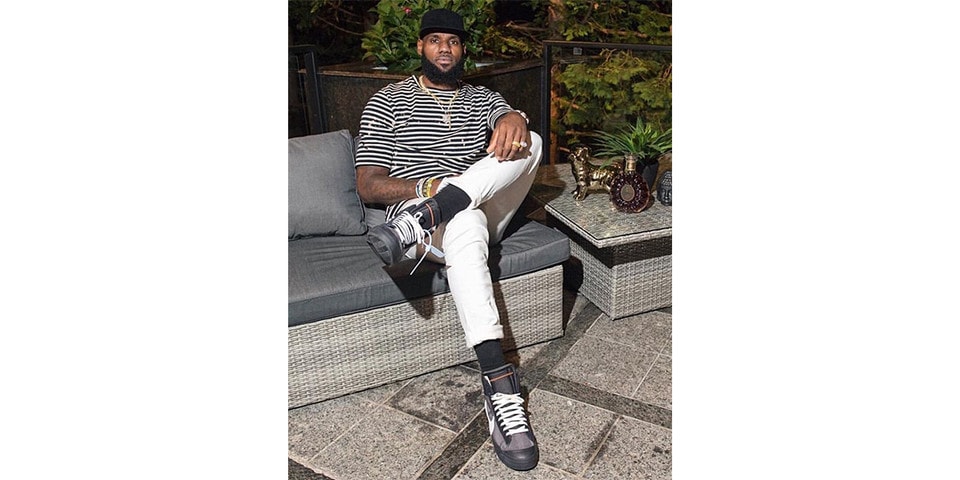 LeBron James 曝光 Off-White™ x Nike Blazer Studio Mid 全新黑色版本